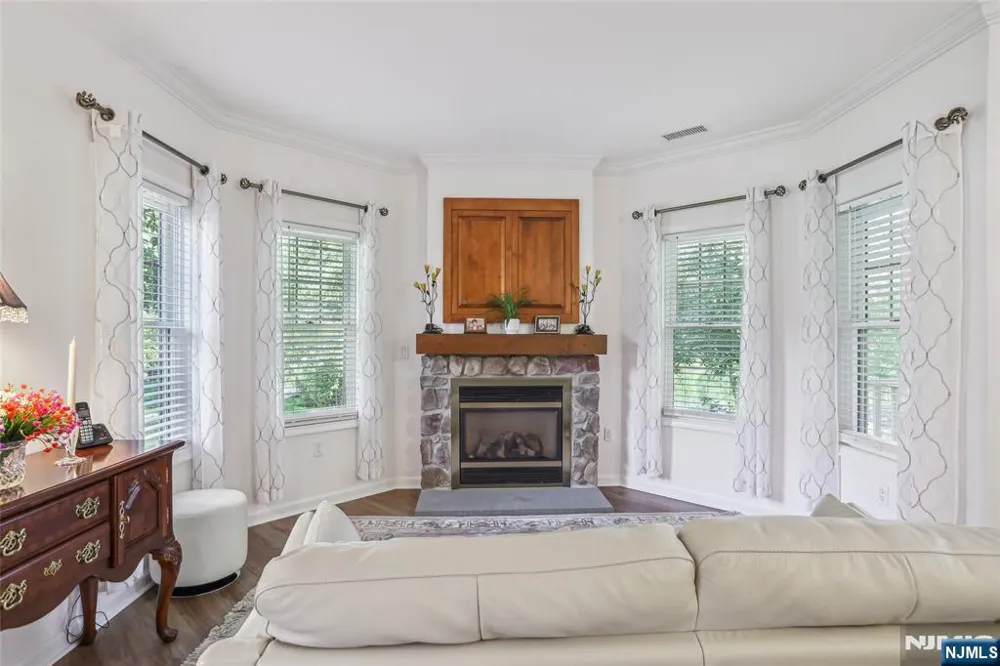 3-11 Maple 11 Vernon, NJ 07462