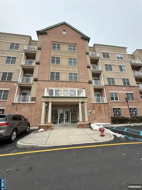 1203 Windsor Park Court 203