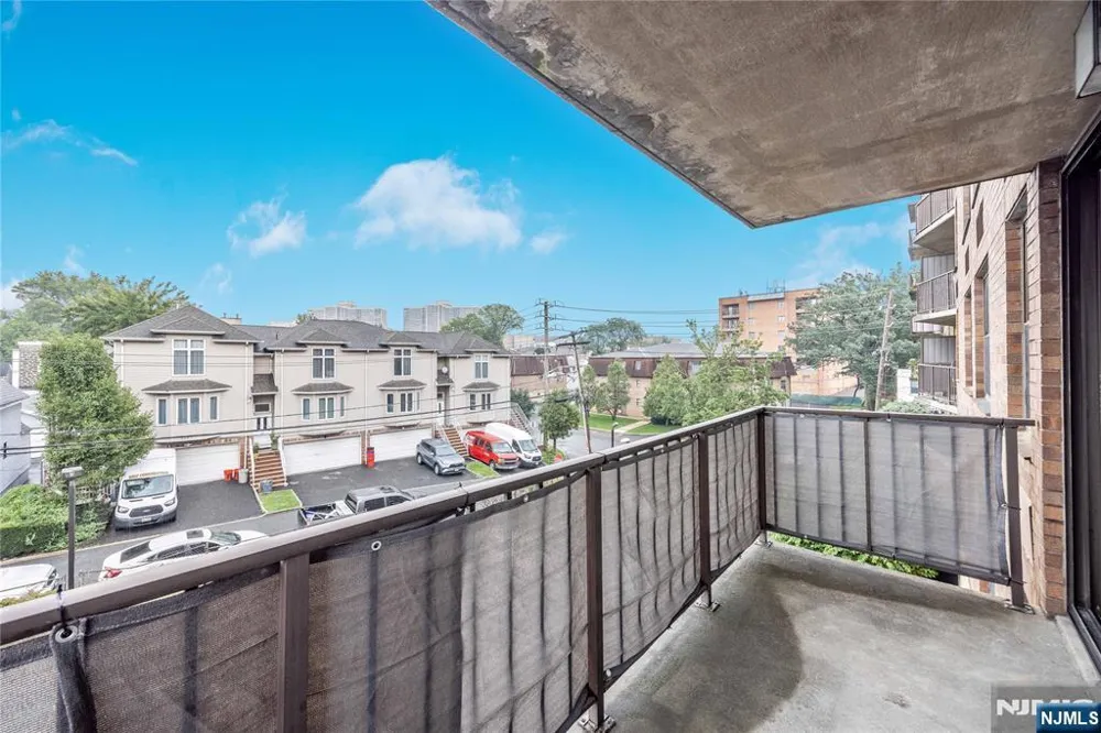 200 Division Street 3K Cliffside Park, NJ 07010