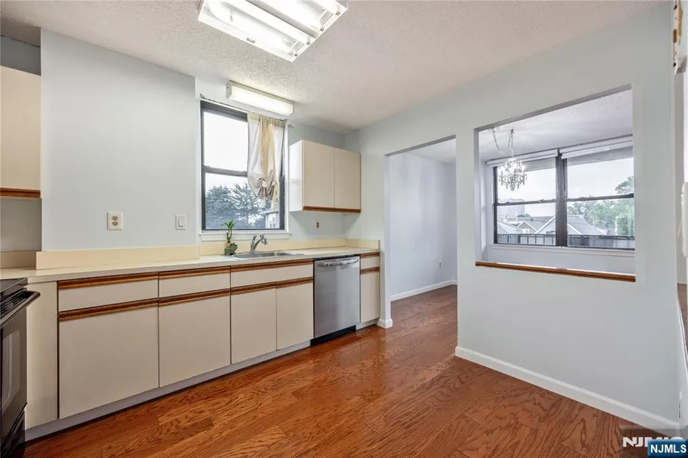 200 Division Street 3K Cliffside Park, NJ 07010