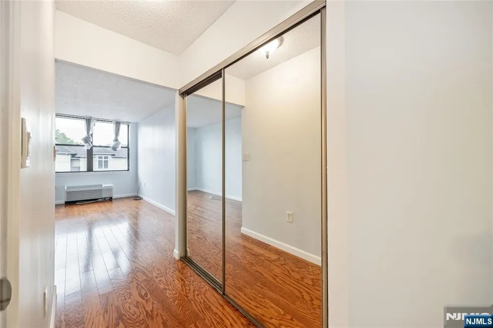 200 Division Street 3K Cliffside Park, NJ 07010