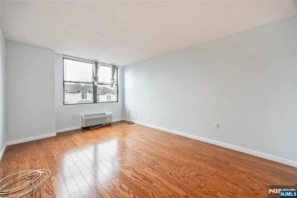 200 Division Street 3K Cliffside Park, NJ 07010