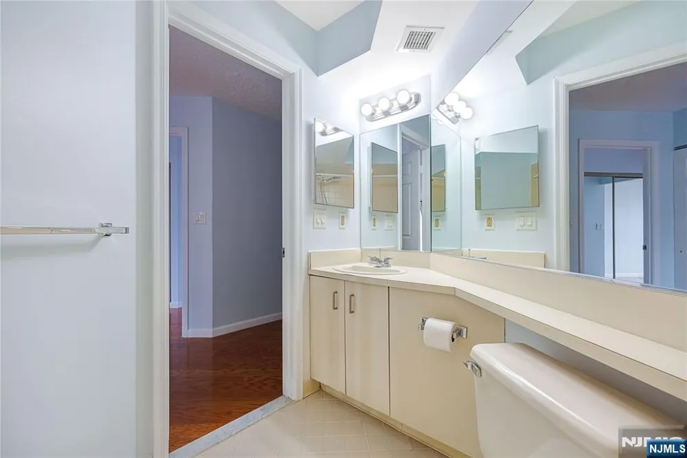 200 Division Street 3K Cliffside Park, NJ 07010