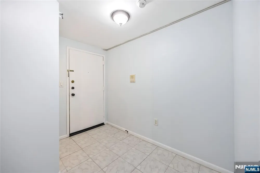 200 Division Street 3K Cliffside Park, NJ 07010