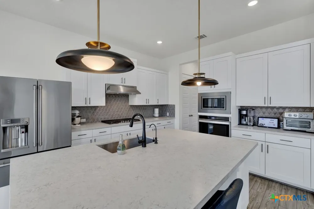 382 Nightshade Trail New Braunfels, TX 78132