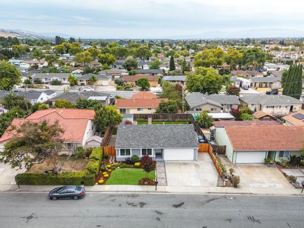 178 Buskirk Street Milpitas, CA 95035