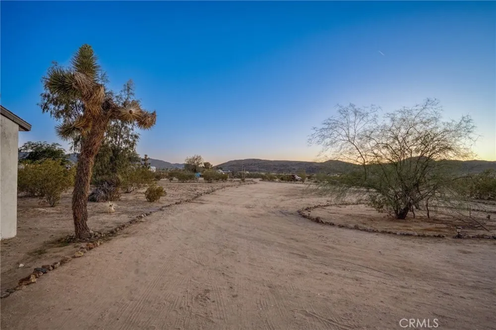 5235 Border Avenue Joshua Tree, CA 92252