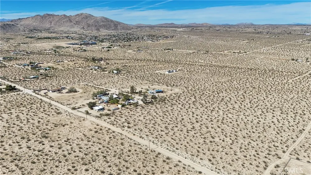 5235 Border Avenue Joshua Tree, CA 92252