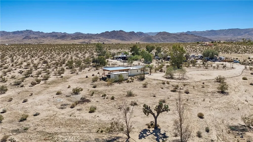 5235 Border Avenue Joshua Tree, CA 92252