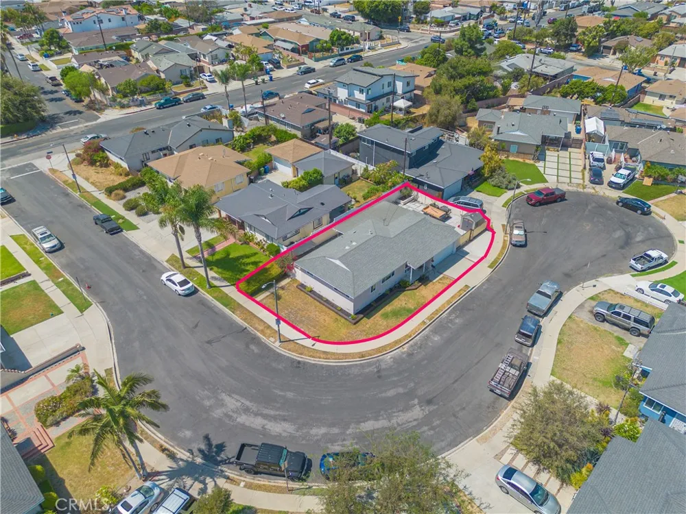 1141 W Young Wilmington, CA 90744