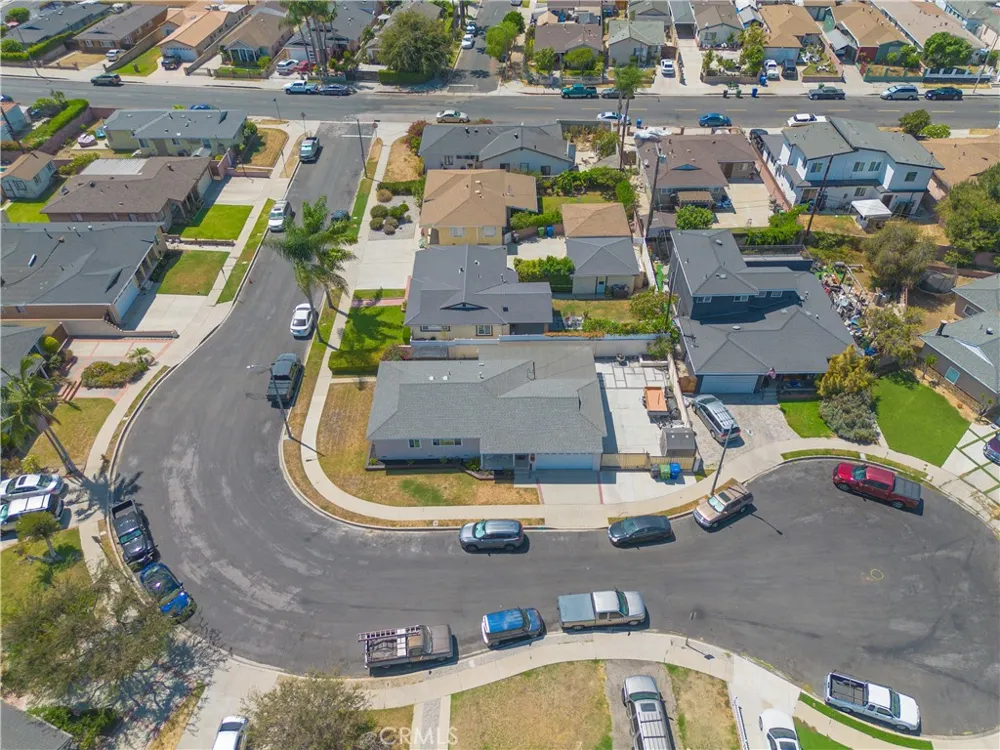 1141 W Young Wilmington, CA 90744