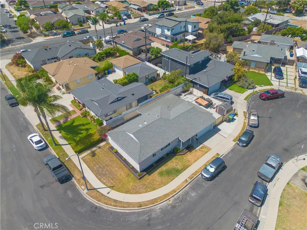 1141 W Young Wilmington, CA 90744