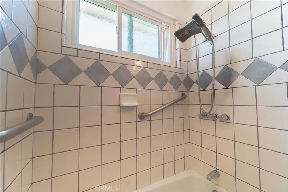 1141 W Young Wilmington, CA 90744