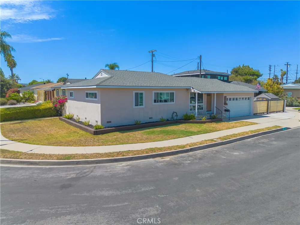 1141 W Young Wilmington, CA 90744