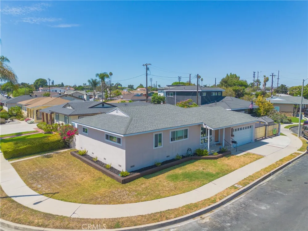 1141 W Young Wilmington, CA 90744