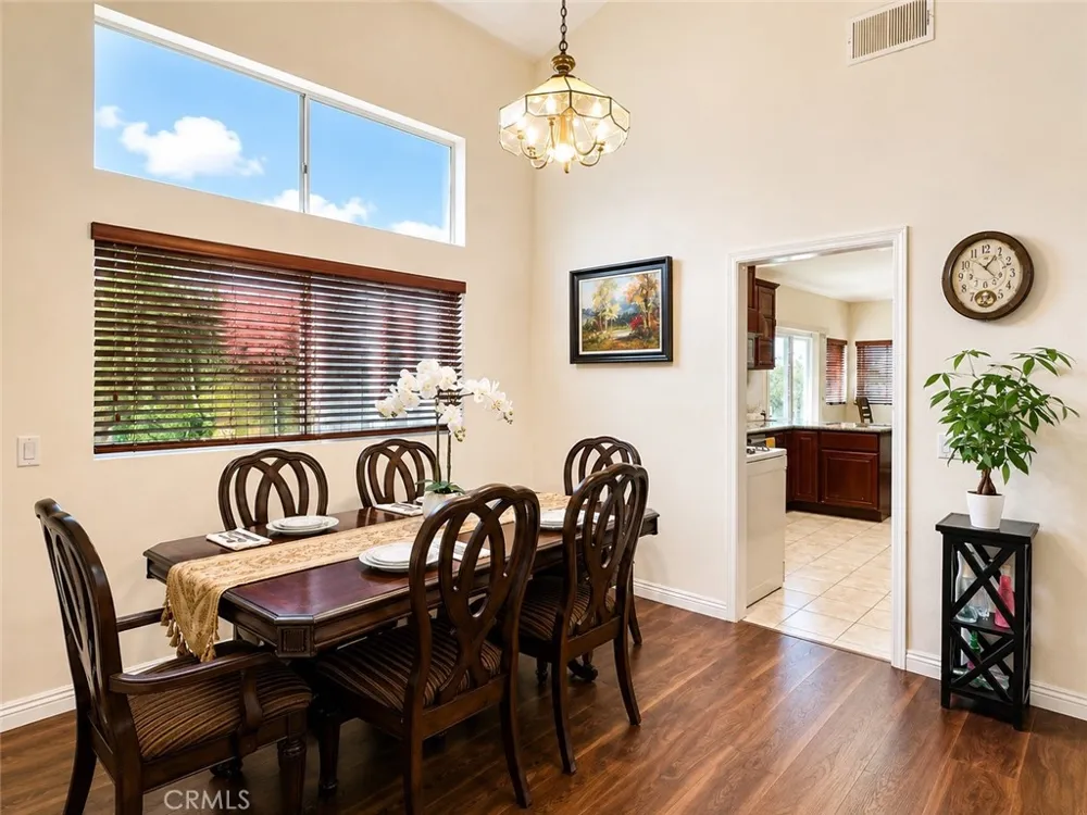 430 W Walnut Monrovia, CA 91016