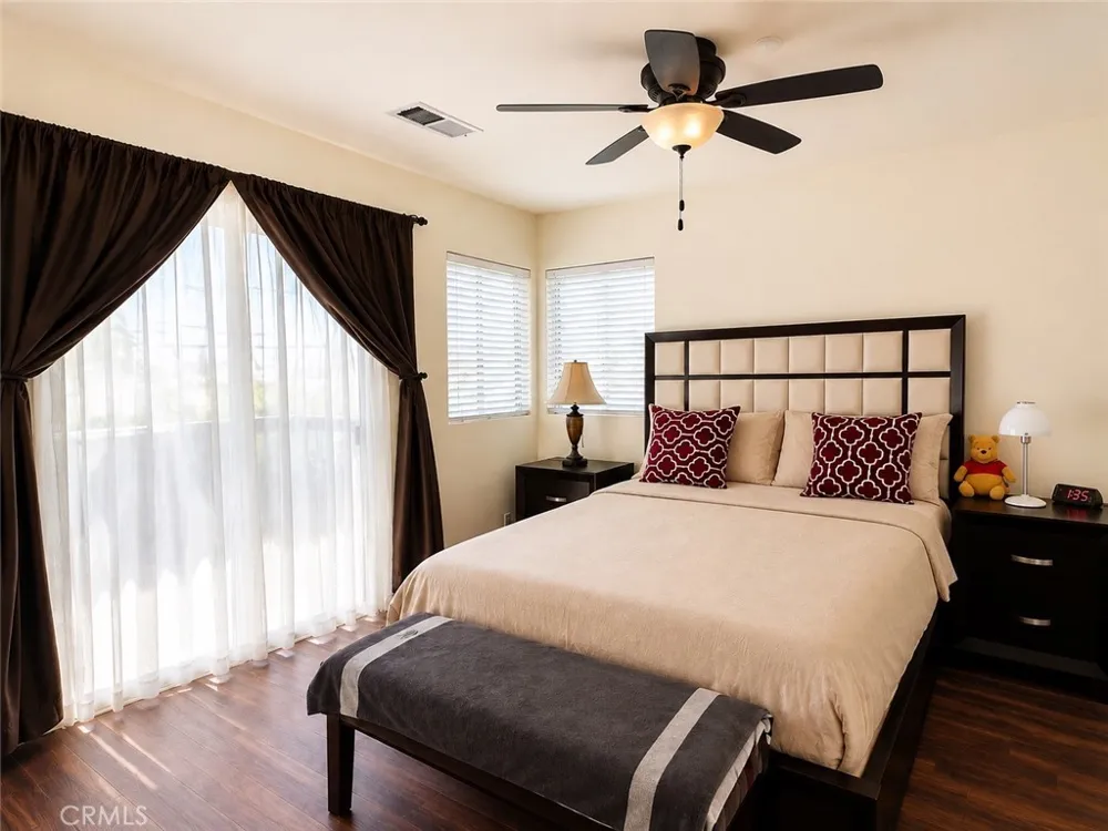 430 W Walnut Monrovia, CA 91016