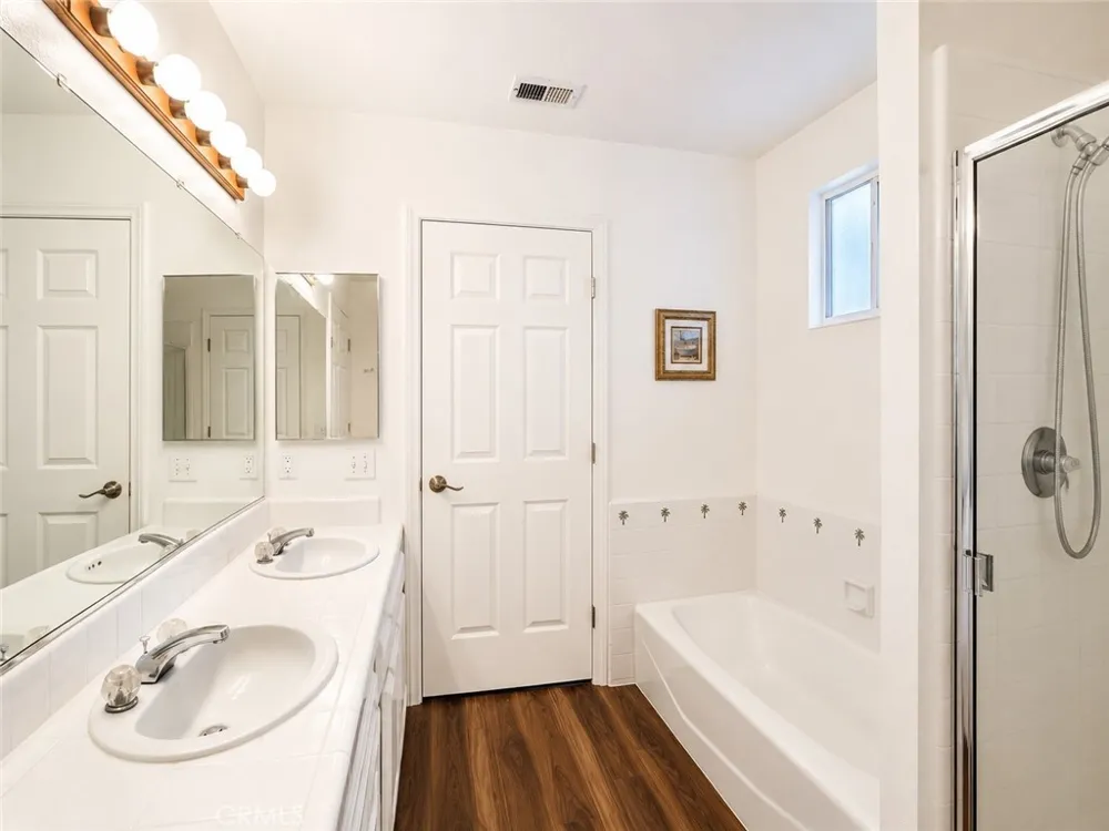 430 W Walnut Monrovia, CA 91016