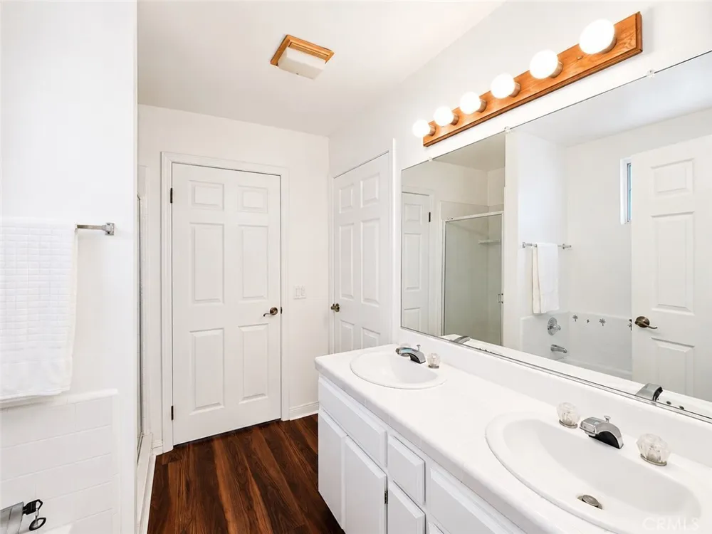 430 W Walnut Monrovia, CA 91016
