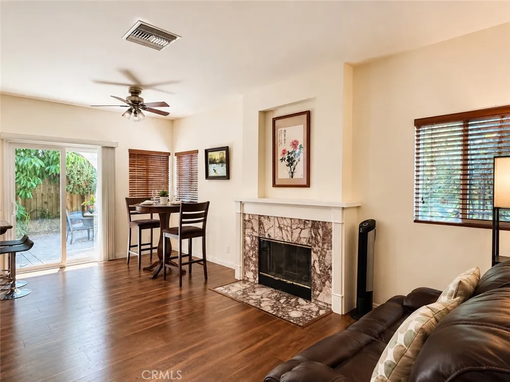 430 W Walnut Monrovia, CA 91016