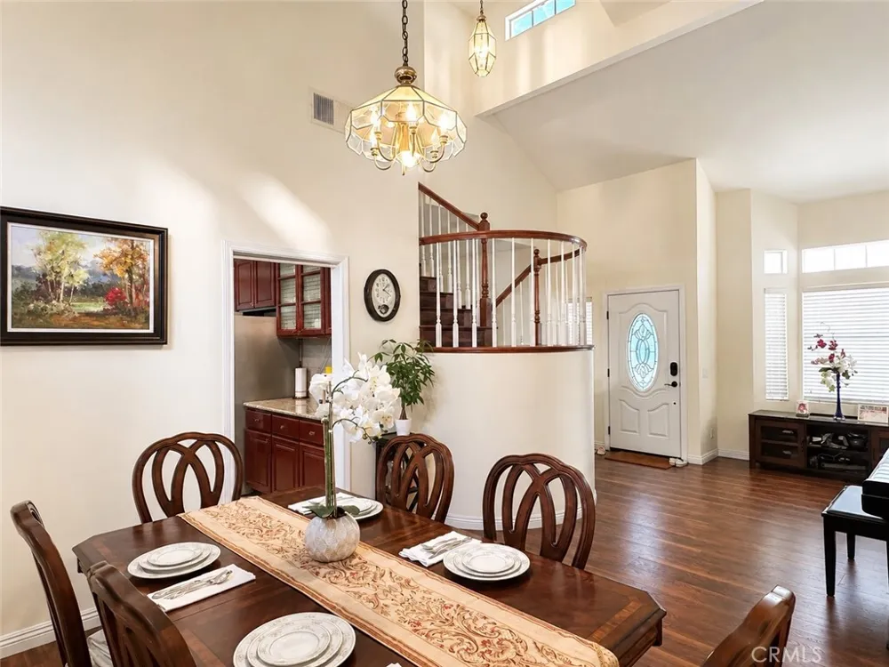 430 W Walnut Monrovia, CA 91016