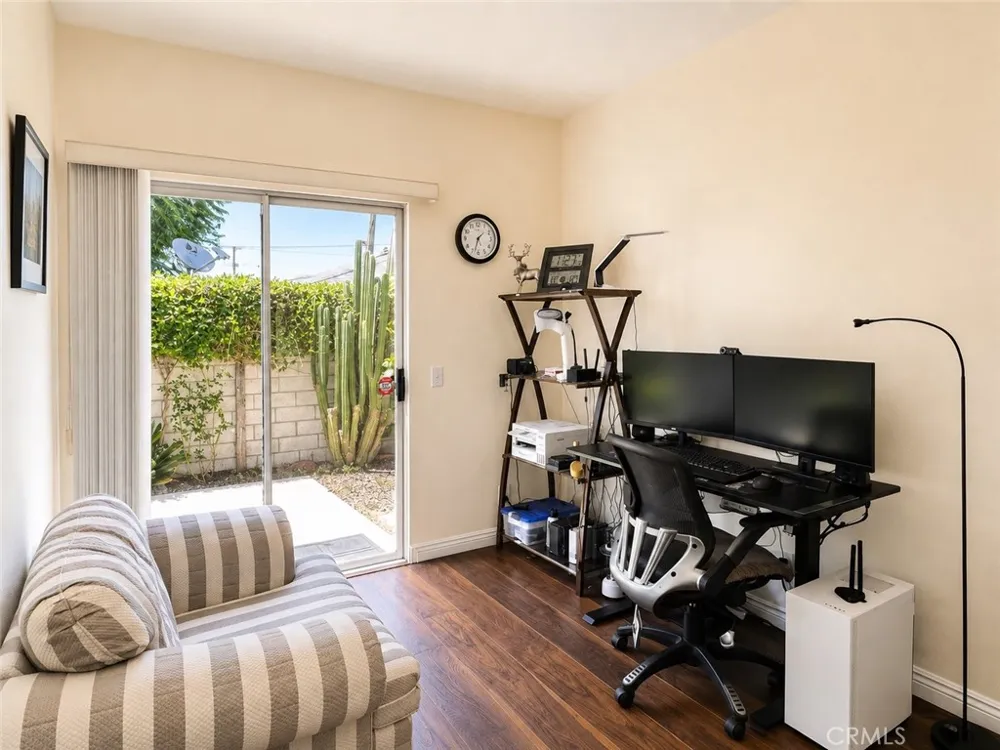 430 W Walnut Monrovia, CA 91016