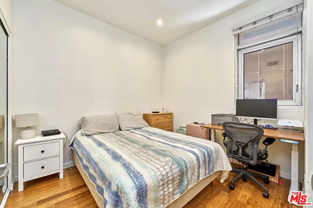 630 W 6th Street #313 Los Angeles, CA 90017