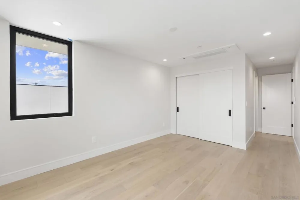 4212 Tonopah St San Diego, CA 92110
