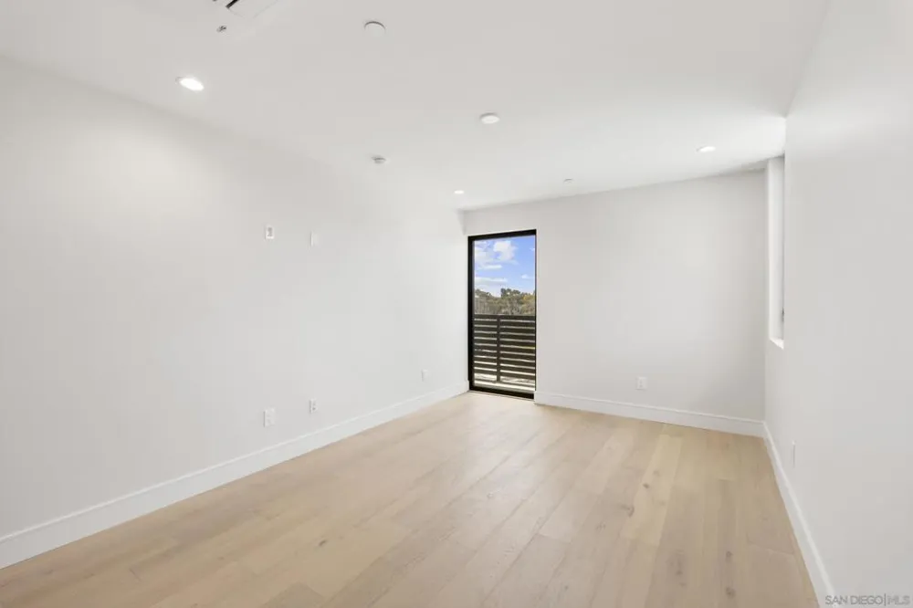 4212 Tonopah St San Diego, CA 92110