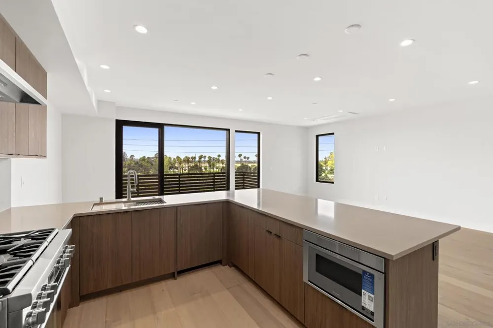 4212 Tonopah St San Diego, CA 92110