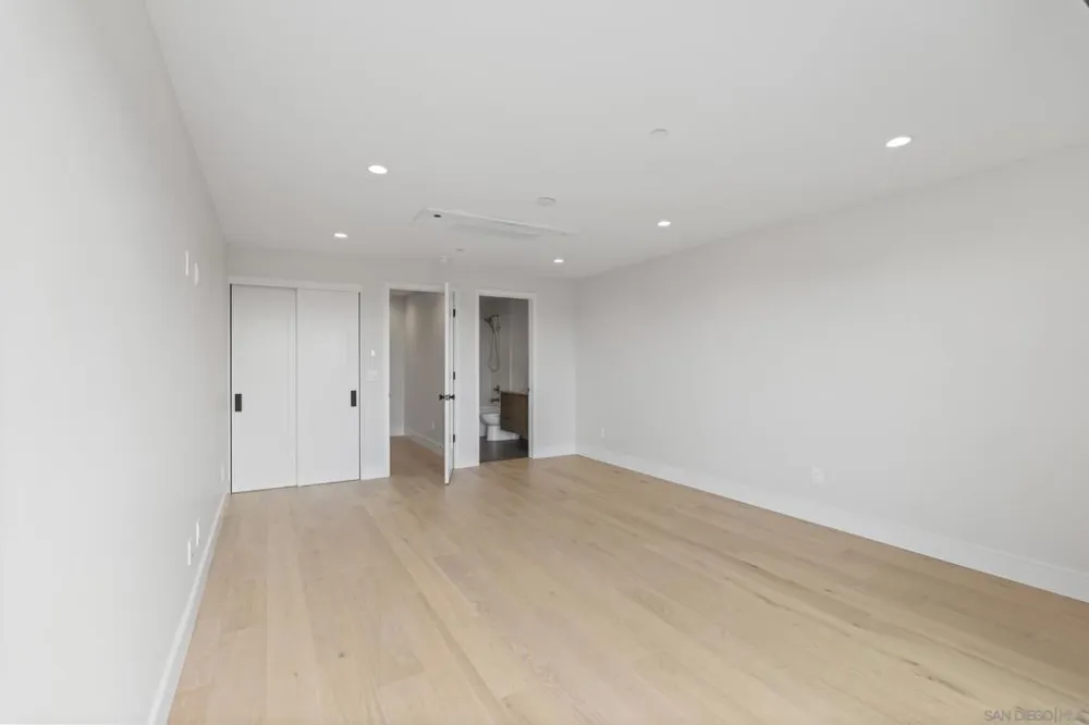 4212 Tonopah St San Diego, CA 92110