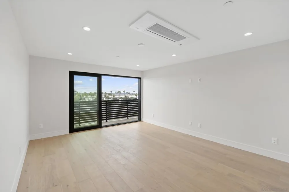 4212 Tonopah St San Diego, CA 92110