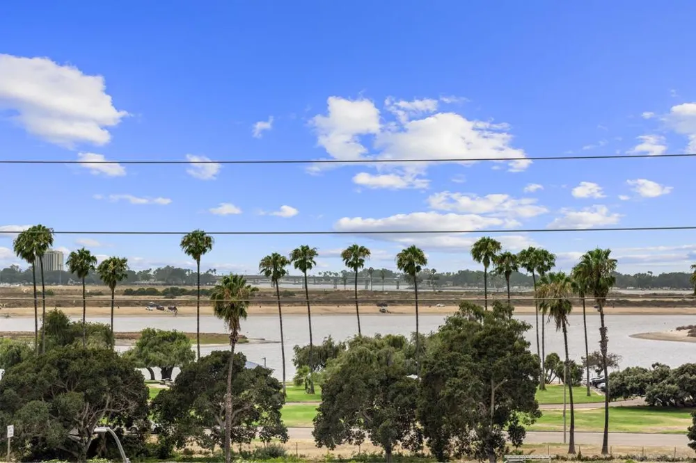 4212 Tonopah St San Diego, CA 92110