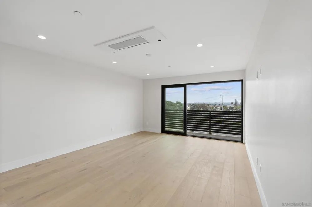 4212 Tonopah St San Diego, CA 92110
