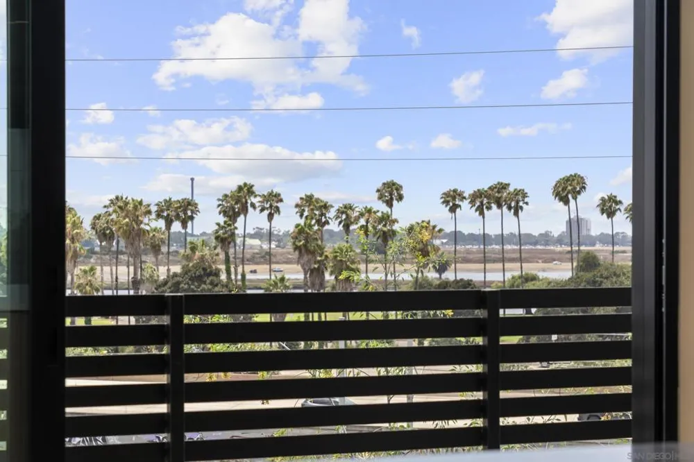 4212 Tonopah St San Diego, CA 92110