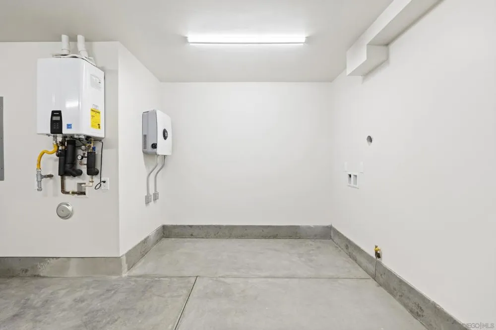 4212 Tonopah St San Diego, CA 92110