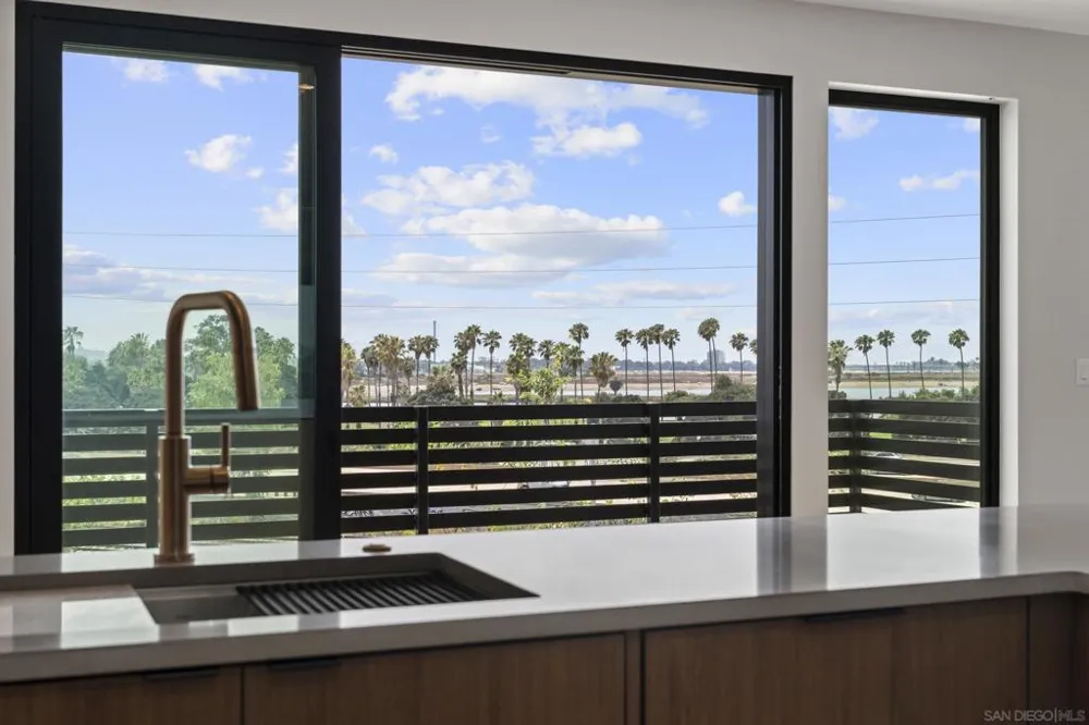 4212 Tonopah St San Diego, CA 92110