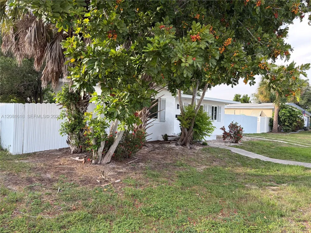 22202 Belinda ave Port Charlotte, FL 33952