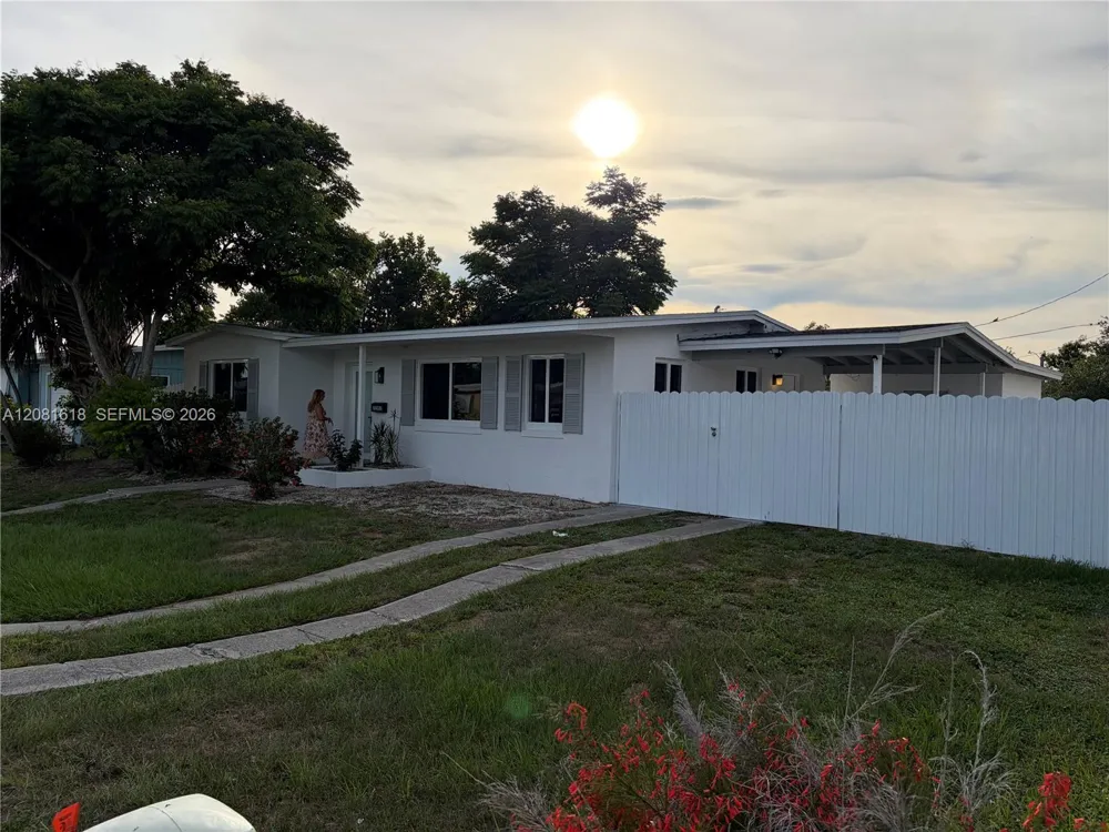22202 Belinda ave Port Charlotte, FL 33952