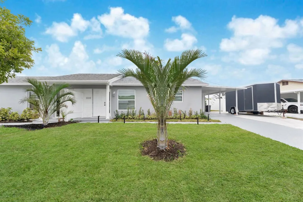 1115 Stillwater Drive Jupiter, FL 33458
