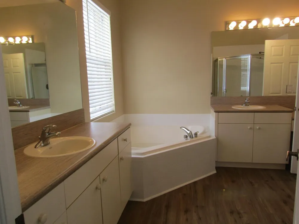 1756 SW JAMESPORT DRIVE Port St. Lucie, FL 34953