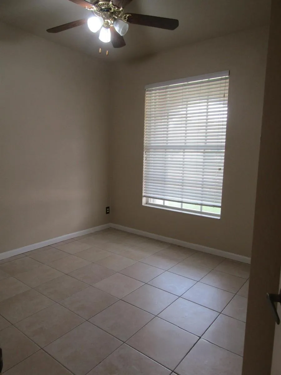 1756 SW JAMESPORT DRIVE Port St. Lucie, FL 34953