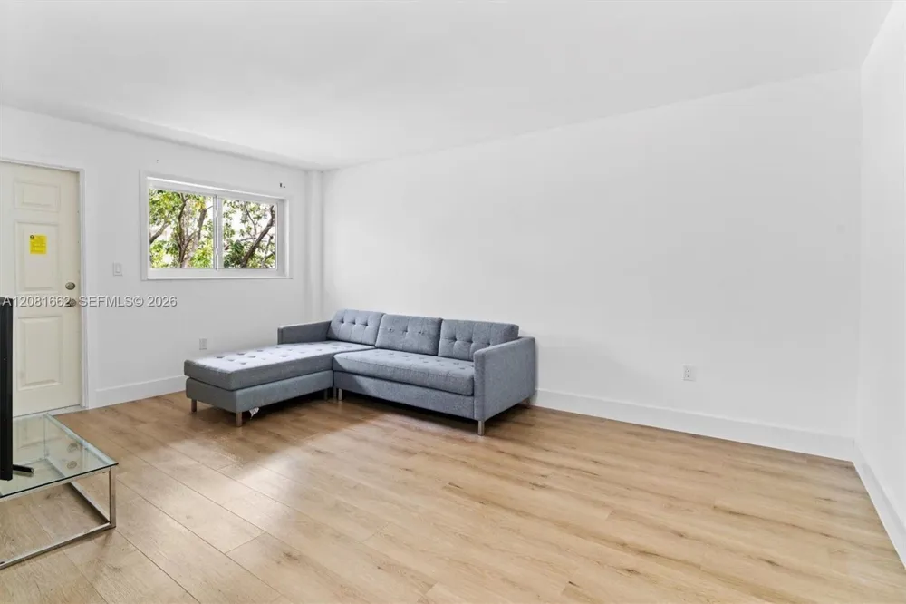1620 West Ave #305 Miami Beach, FL 33139