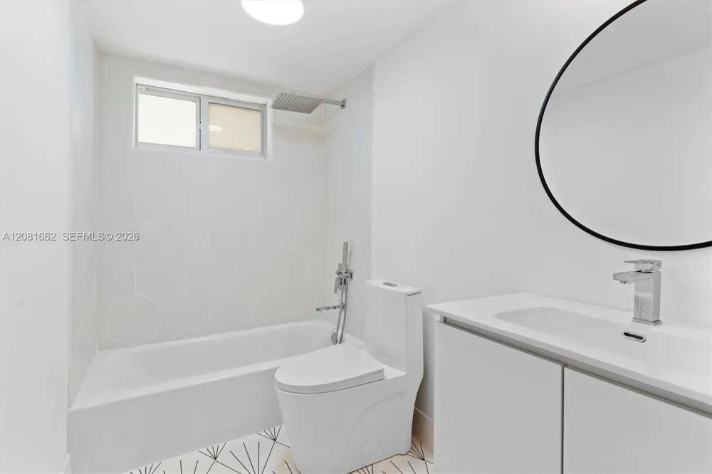 1620 West Ave #305 Miami Beach, FL 33139