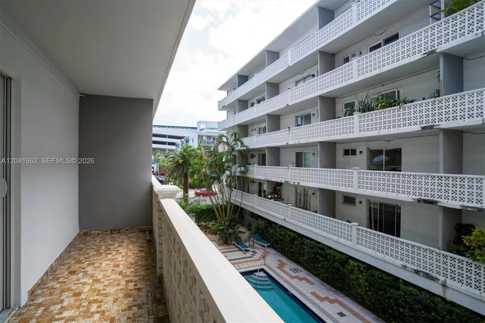 1620 West Ave #305 Miami Beach, FL 33139