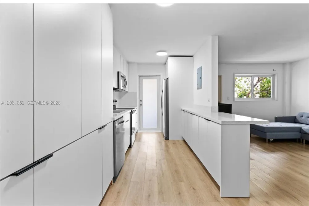 1620 West Ave #305 Miami Beach, FL 33139