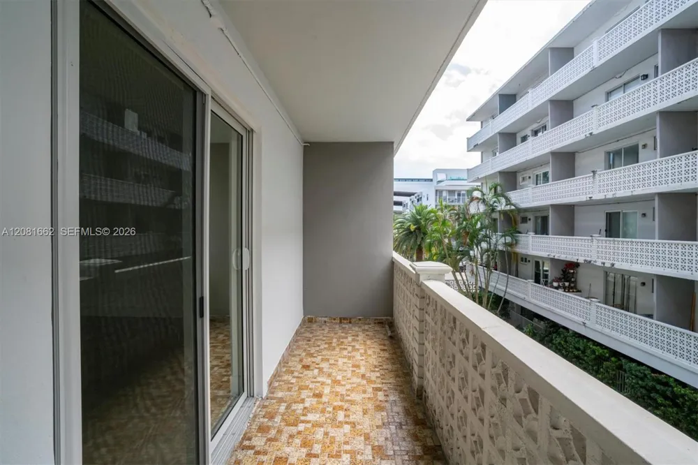1620 West Ave #305 Miami Beach, FL 33139