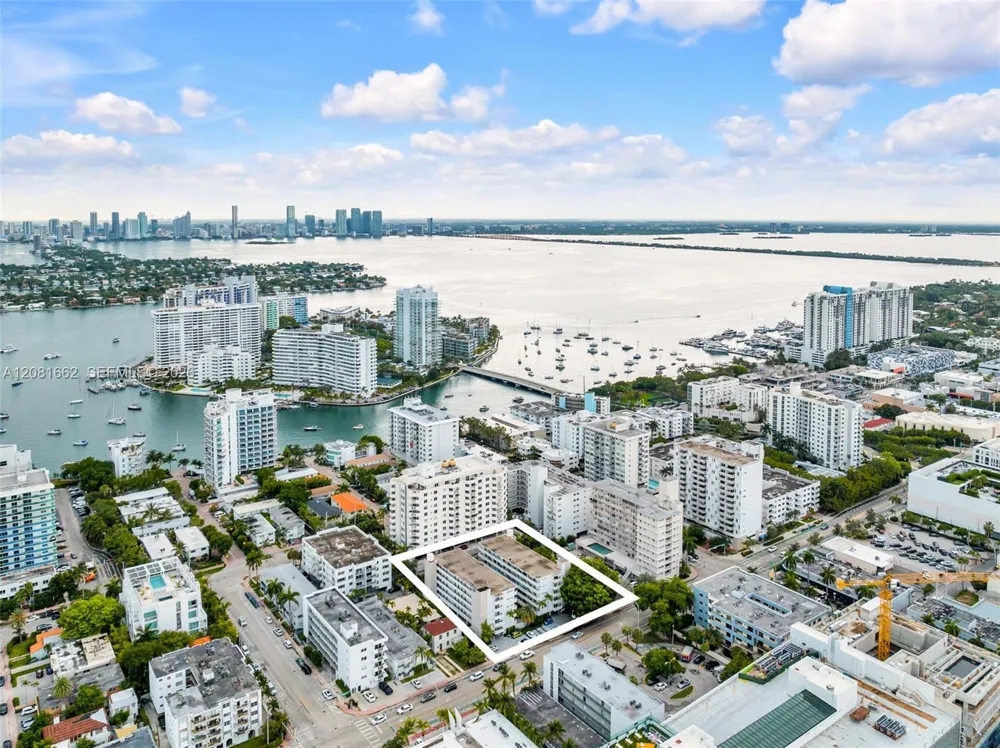 1620 West Ave #305 Miami Beach, FL 33139