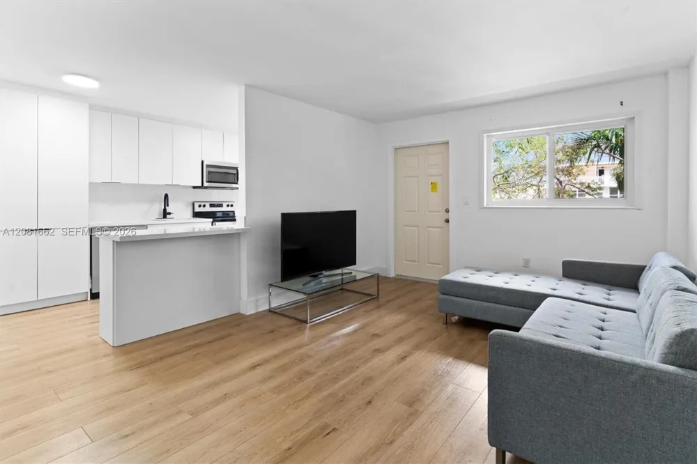 1620 West Ave #305 Miami Beach, FL 33139