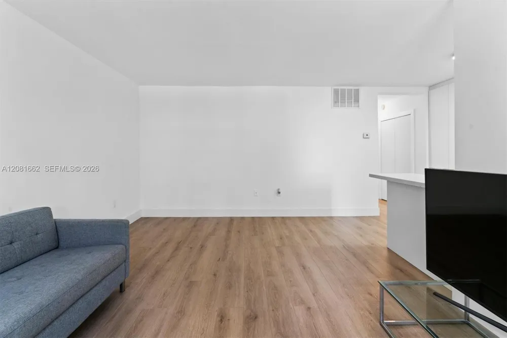 1620 West Ave #305 Miami Beach, FL 33139